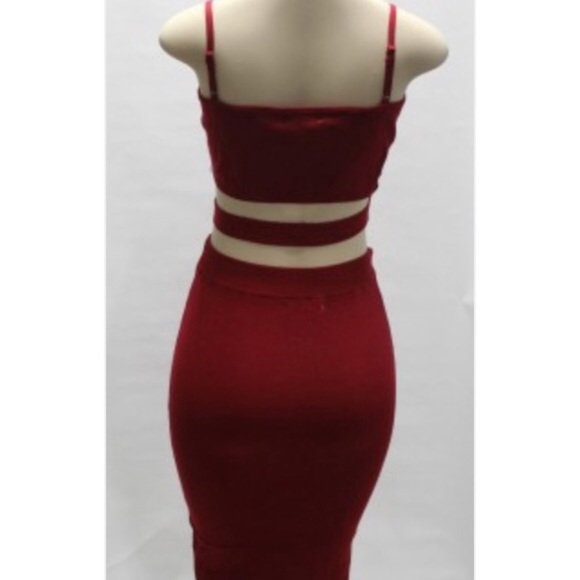 Two piece set - Picture 2 of 2